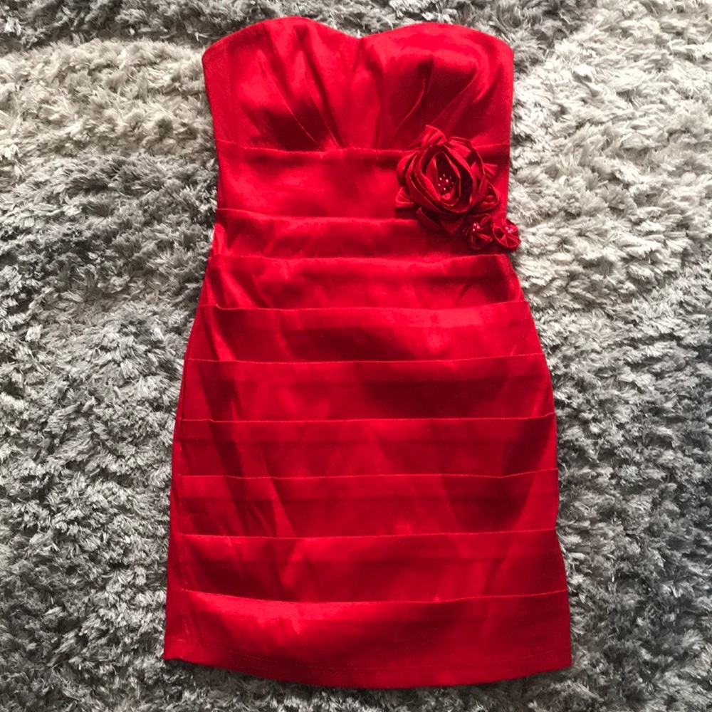 Red short dress